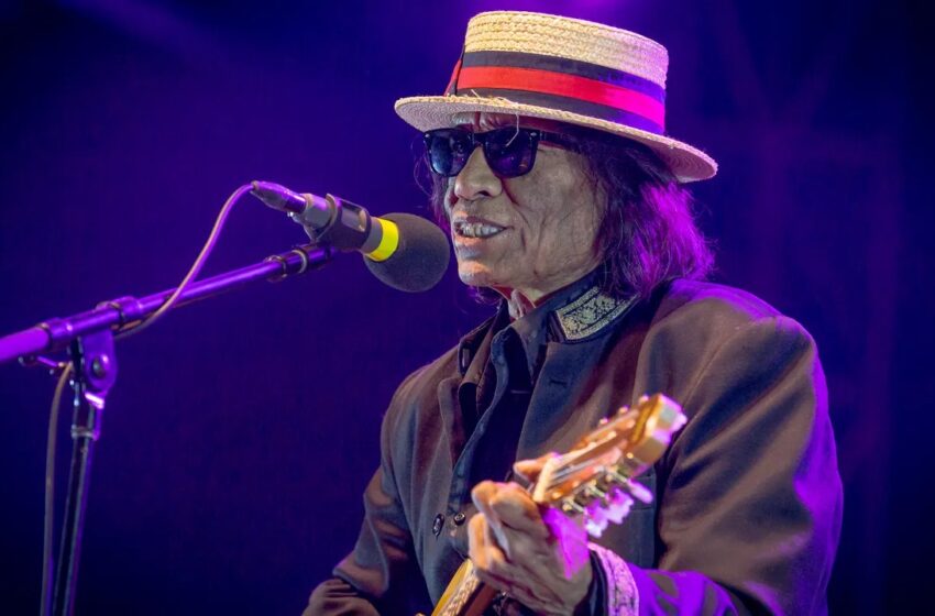  Sixto Rodriguez : le chanteur, héros du documentaire « Sugar Man », est mort à 81 ans