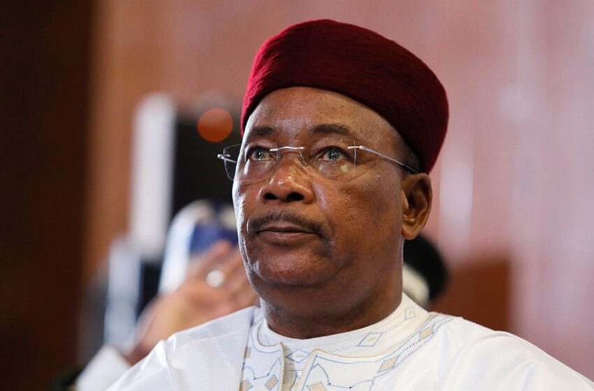  Niger : L’ancien président nigérien Mahamadou Issoufou quitte Niamey