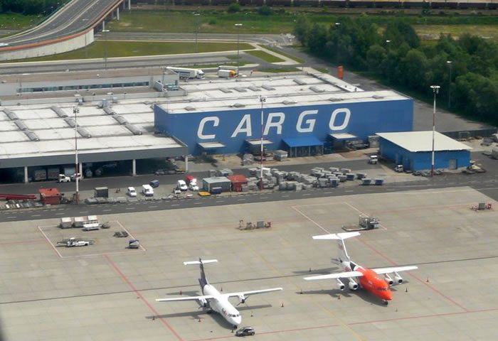 aéroport agro-cargo