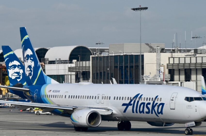  Transport aérien : Un Boeing 737 de Alaska Airlines perd une porte en plein vol!