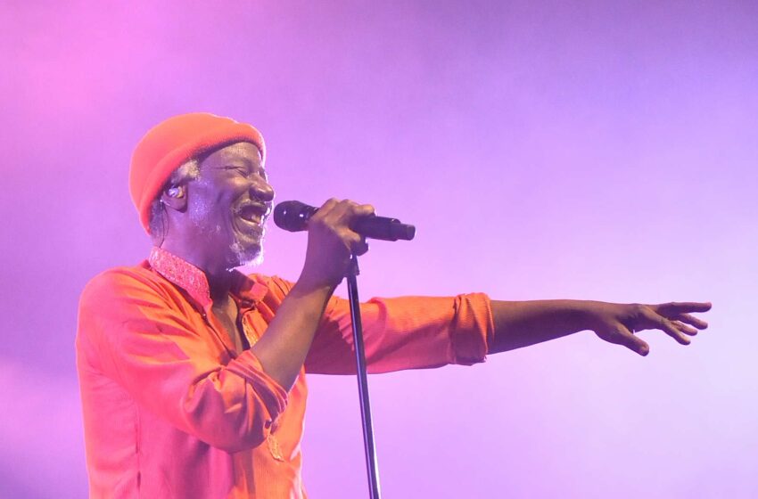  Alpha Blondy : le reggaeman célèbre l’amour et la victoire des Éléphants avec sa femme