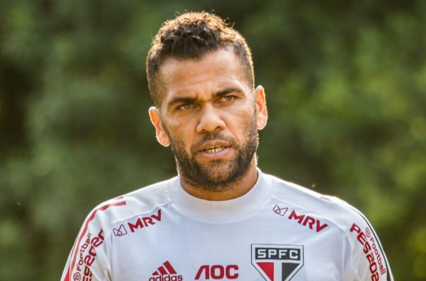  Dani ALVES vient d’être condamné à 4 ans et demi de prison pour agression sexuelle