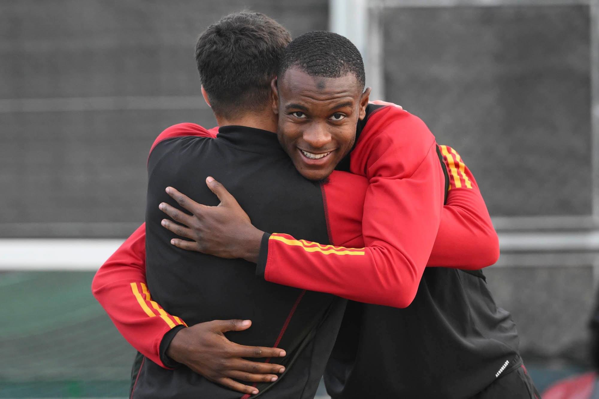 Evan N’dicka de retour à l’AS Roma : Des fans dénoncent un accueil pas à la hauteur du champion d'Afrique!