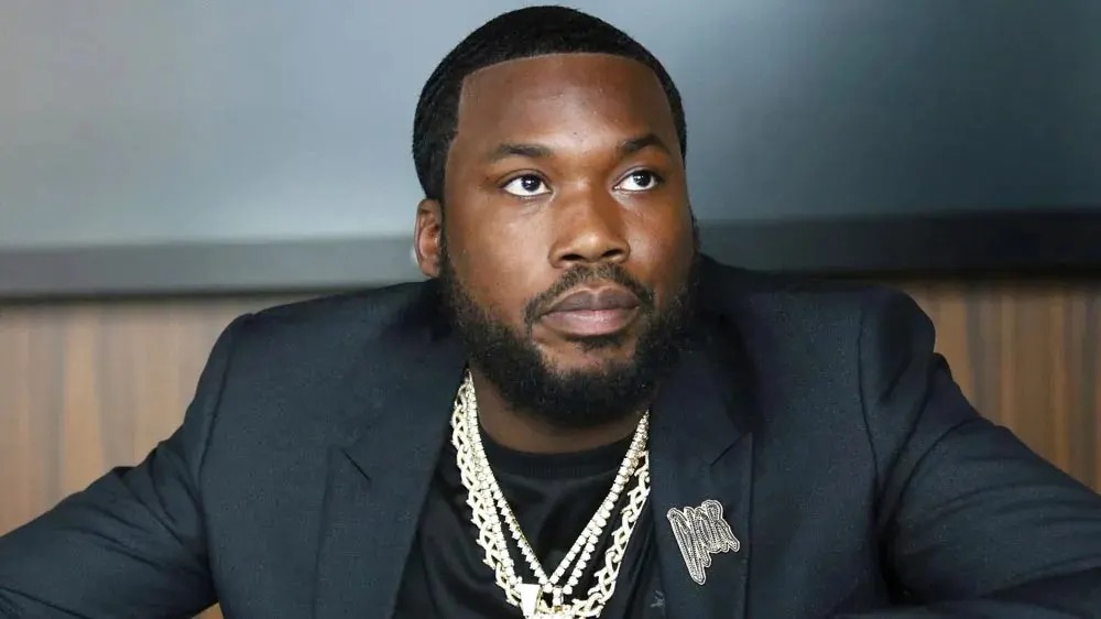 Le rappeur américain Meek Mill révèle qu'il souhaite obtenir la citoyenneté ghanéenne parce que l'Amérique détruit les hommes noirs.