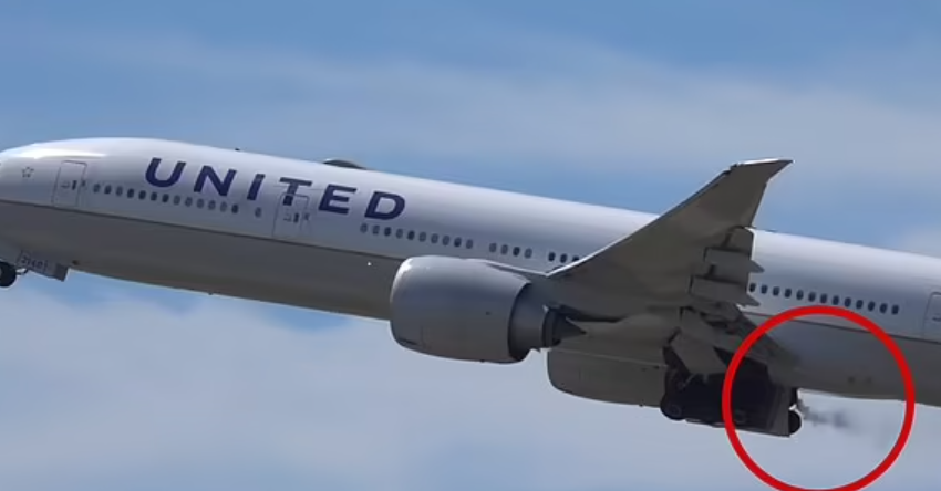  Un Boeing 777 de United Airlines contraint d’atterrir après une fuite de carburant lors du décollage (vidéo)