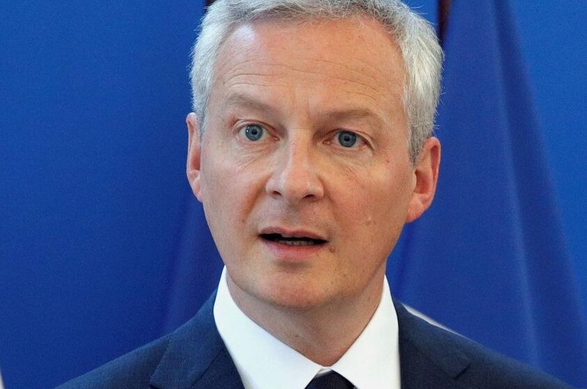  L’avortement adopté dans la constitution en France : Bruno Le Maire réagit!