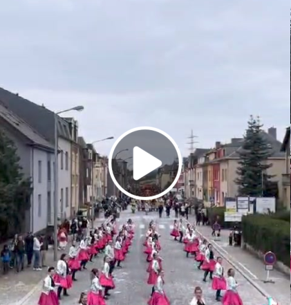 « Le Coup du Marteau » de Tamsir repris par les habitants d'un village de Luxembourg (vidéo)