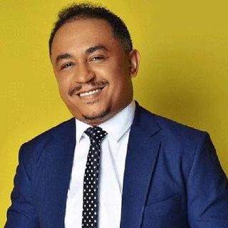 Arrêtez de chercher une femme de prière - Daddy Freeze conseille aux hommes célibataires qui cherchent une parténaire