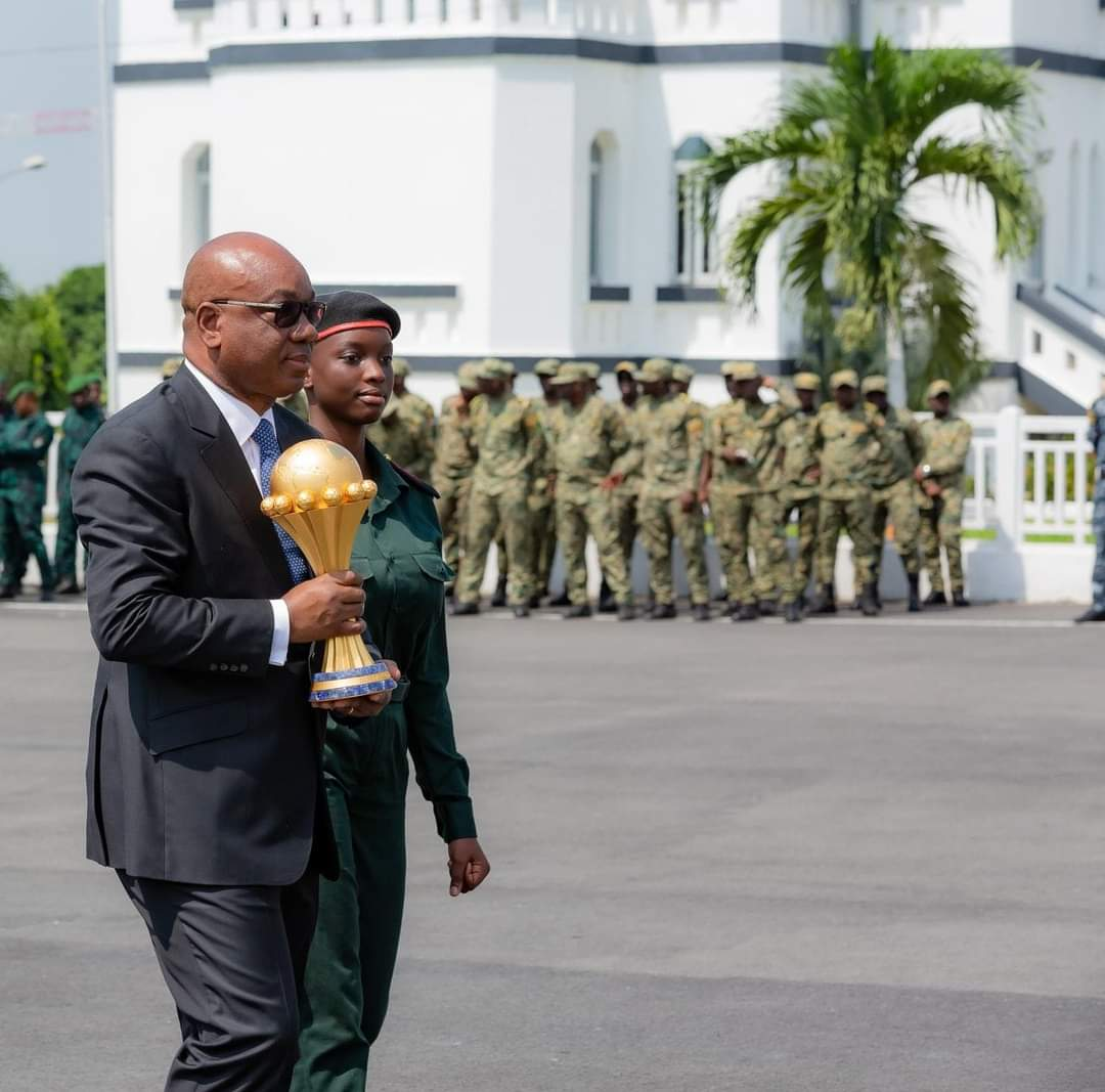 CAN 2023 : Le Trophée présenté aux Forces de Défense et de Sécurité à l’Etat Major des Armées au Plateau ( Photos)