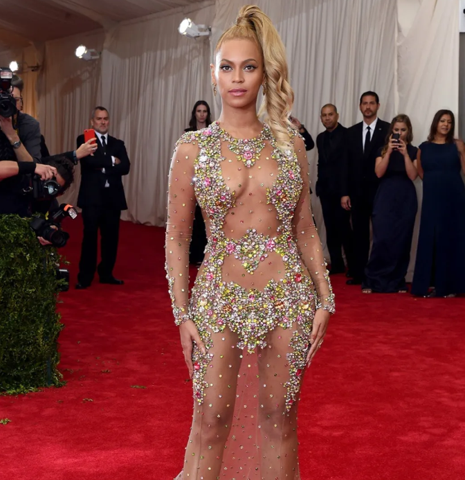 Voici les 17 meilleures "COIFFURES DE BEYONCÉ"