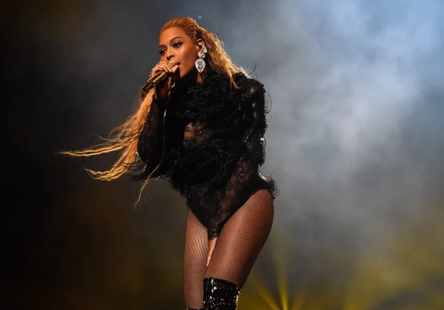 Voici les 17 meilleures "COIFFURES DE BEYONCÉ"