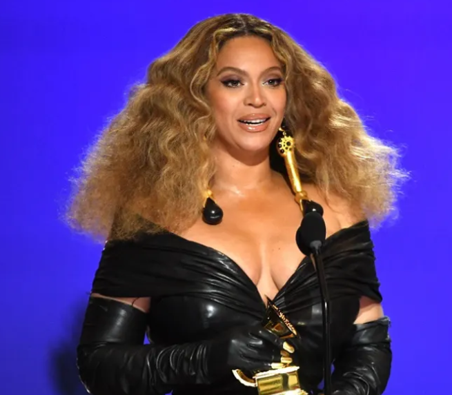 Voici les 17 meilleures "COIFFURES DE BEYONCÉ"