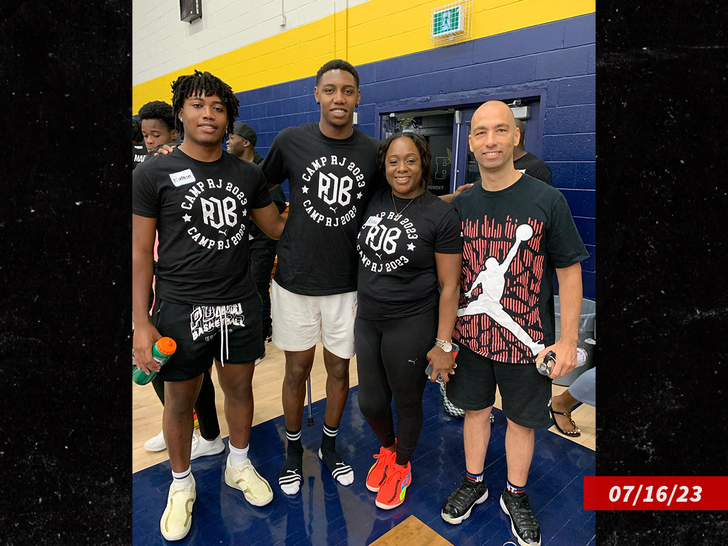 Le frère cadet du joueur de la NBA RJ Barrett, Nathan, est décédé.