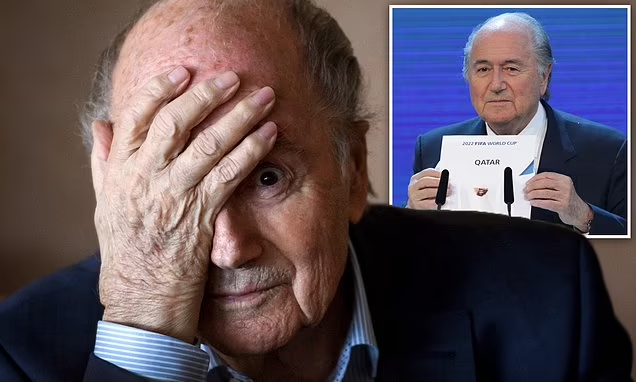  L’ancien président de la FIFA, Sepp Blatter, 88 ans, révèle qu’il a eu des « hallucinations » d’anges venant le chercher alors qu’il était plongé dans un coma artificiel après une opération du cœur.