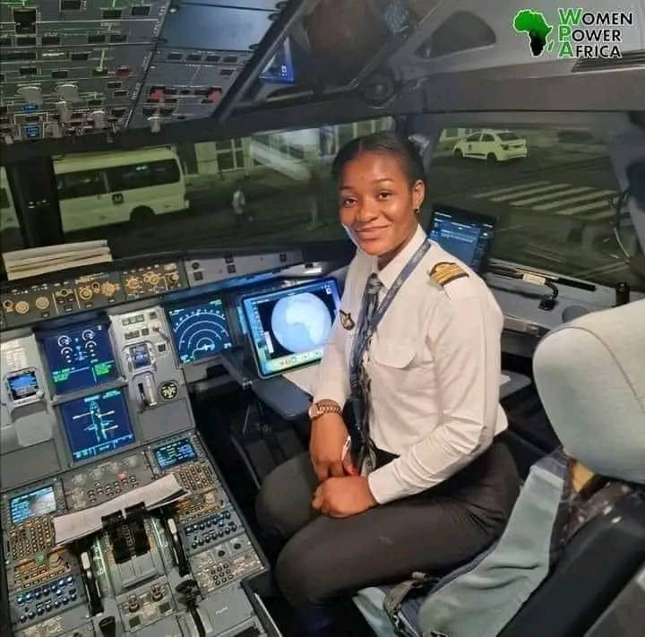 Côte d'Ivoire : Aya Gertrude Konan, d'hôtesse de l'air à pilote d'avion en Côte d'Ivoire