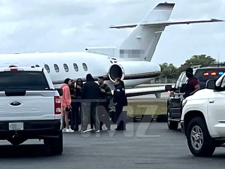 Le jet privé de Diddy au sol à l'aéroport d'Antigua lors de perquisitions à domicile