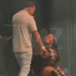 Kevin Gates fait pleurer une fan avec des fleurs et une sérénade sexy sur scène