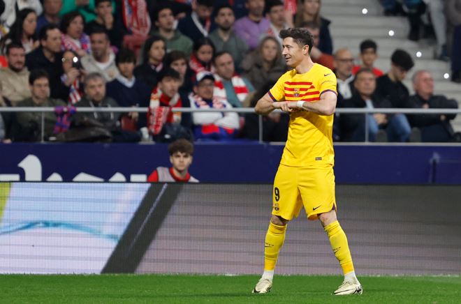 Lewandowski inspire le Barça dans la déroute contre l'Atletico (3-0)