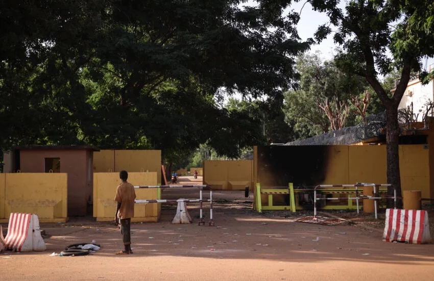  Trois diplomates français expulsés du Burkina Faso pour « activités subversives »