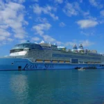 Rencontre avec l'icône des mers, le plus grand navire de croisière du monde !