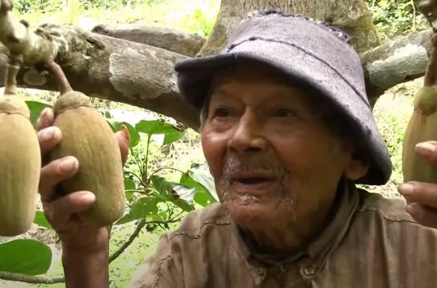  Un agriculteur de 124 ans prétend être “l’homme le plus vieux du monde”, battant le record britannique de 13 ans.