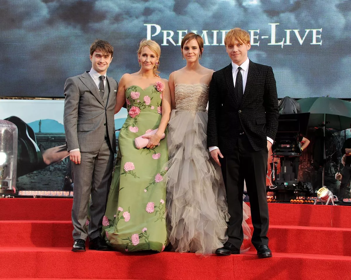 J.K. Rowling déclare que "je ne pardonnerai jamais" à Daniel Radcliffe et Emma Watson, alors qu'elle s'en prend aux stars d'Harry Potter