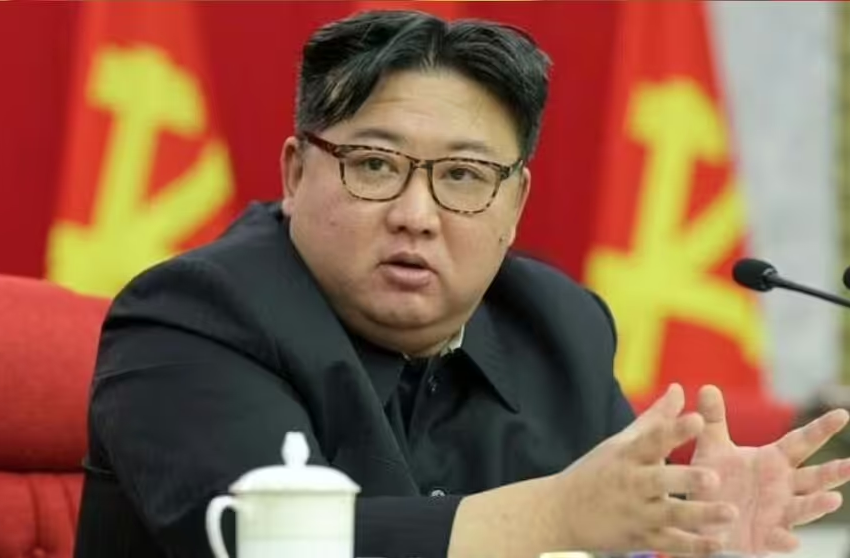  Kim Jong-un lance un avertissement glaçant de huit mots au chef de l’armée nord-coréenne, craignant une troisième guerre mondiale.