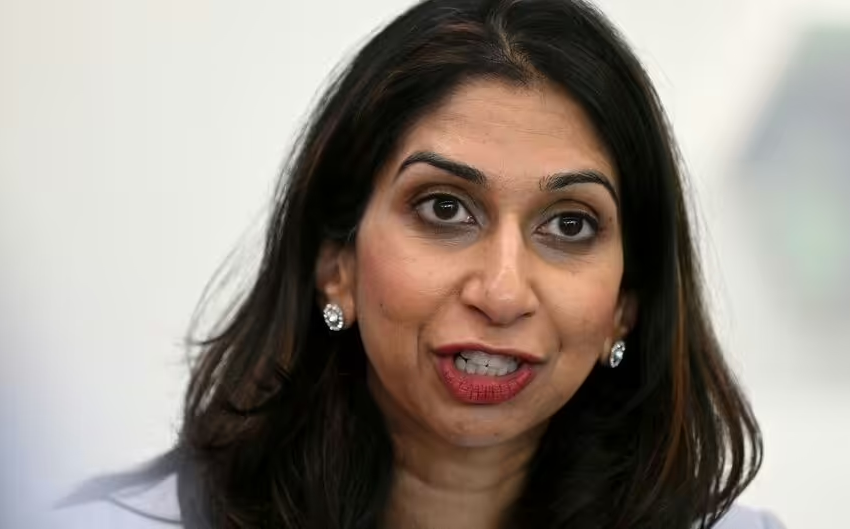  Il faut que cela cesse ! Suella Braverman supplie l’Occident de cesser de “reculer sur Israël” après l’attaque.