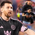 Le garde du corps de Lionel Messi sprinte sur le terrain en plein match et s'en prend à un fan