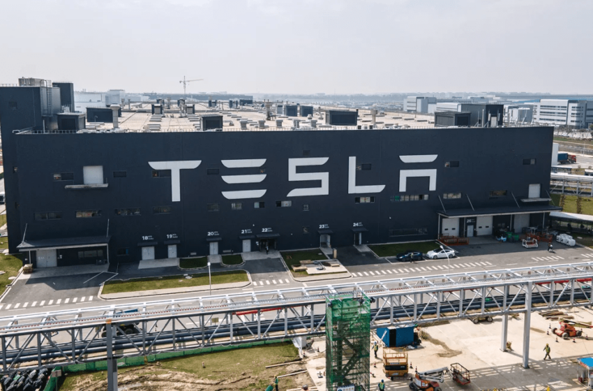  Tesla va supprimer plus de 10 % de ses effectifs mondiaux