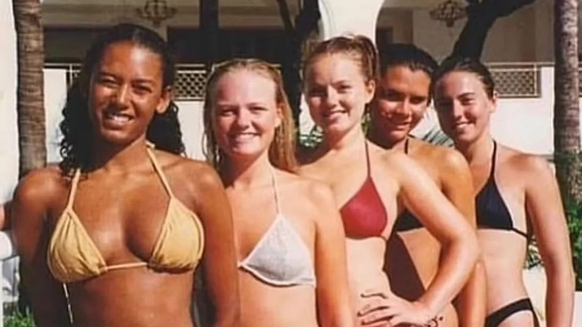 Les Spice Girls au visage de bébé posent en bikini avant la célébrité, alors que les hommages affluent pour le 50e anniversaire de Victoria.