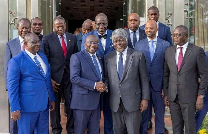 Secrétariat Exécutif de l’Initiative Cacao Côte d’Ivoire-Ghana (ICCIG) : le Premier Ministre Beugré Mambé à Accra pour l’inauguration du siège