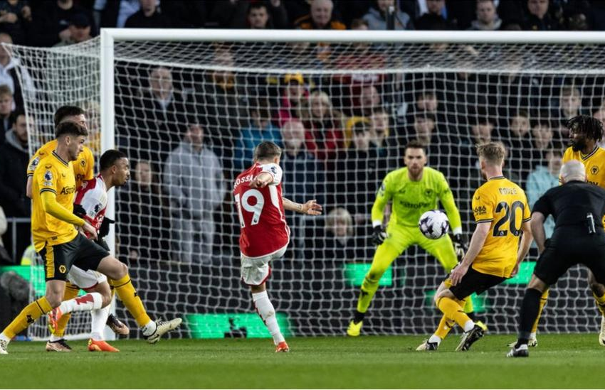  Wolves 0 v 2 Arsenal : Arsenal s’impose sur le terrain des Wolves et reprend la tête du classement