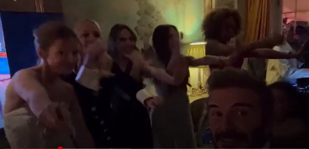 David Beckham filme la réunion des Spice Girls lors de la fête d'anniversaire de Victoria