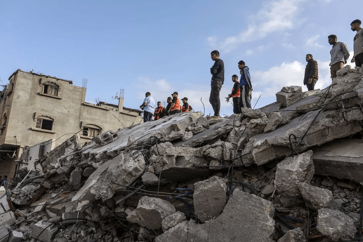 Un bébé est né quelques heures après que la famille a été t.ée lors d'une attaque israélienne