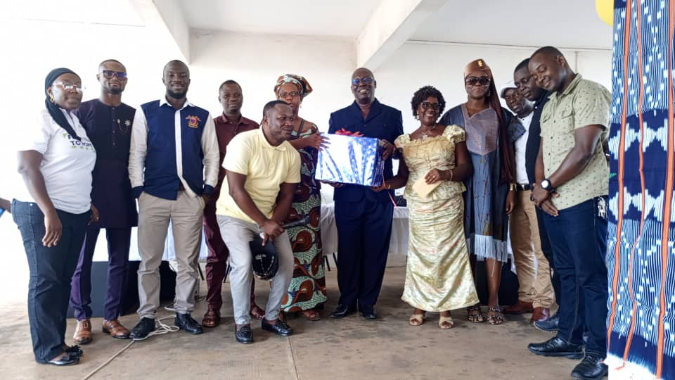 Aéroport de Bouaké : Une cérémonie d'aurevoir au Chef pompier appélé à faire valoir ses droits à la retraite !