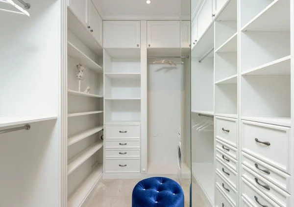 Choisir une armoire de chambre : conseils et astuces !