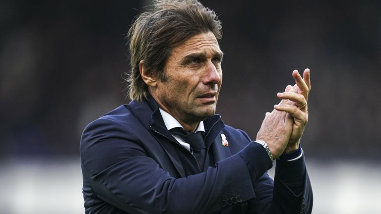  Naples trouve un accord financier avec Antonio Conte