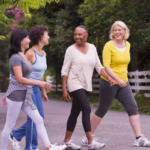 Marcher 30 minutes à un moment précis de la journée peut vous aider à perdre du poids plus rapidement
