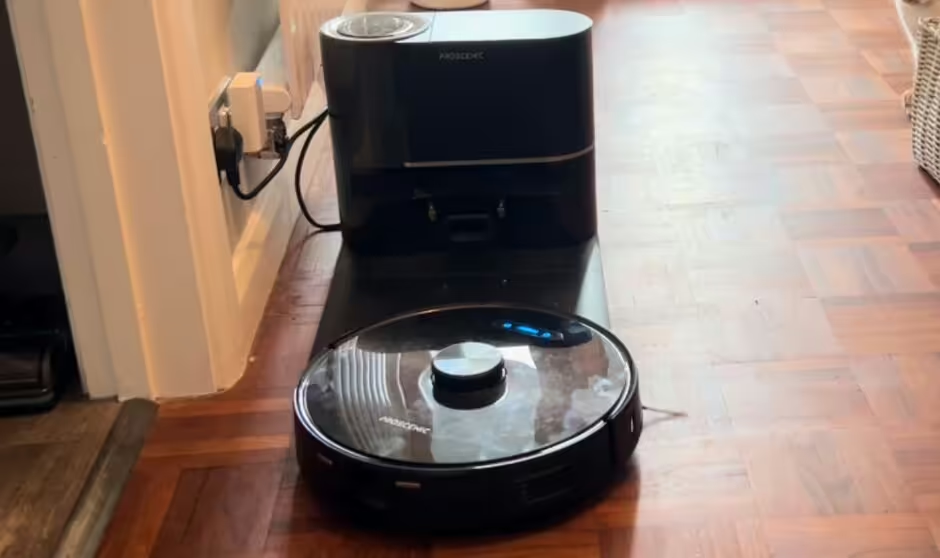 J'ai essayé un robot aspirateur intelligent qui passe aussi la serpillière, et il a changé ma vie pour toujours.