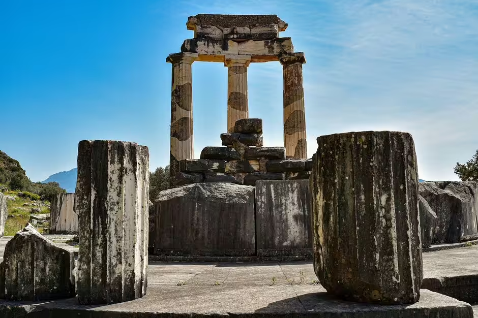 Percée archéologique après la découverte de "trésors d'Apollon" enfouis sous d'anciennes ruines