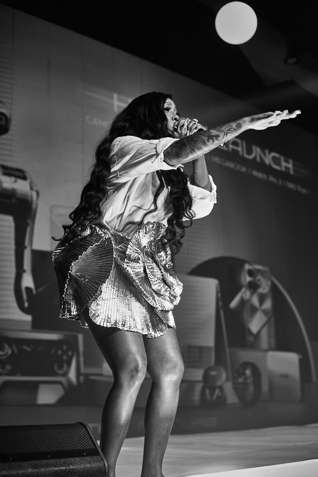 Tiwa Savage électrise le public lors du lancement de TECNO Hi-Tech