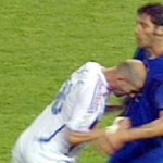 Marco Materazzi sur Zinedine Zidane :..𝗭𝗶𝗱𝗮𝗻𝗲 𝗺’𝗮 𝗽𝗿𝗼𝗽𝗼𝘀𝗲́ 𝘀𝗼𝗻 𝗺𝗮𝗶𝗹𝗹𝗼𝘁 𝗲𝘁 𝗷’𝗮𝗶 𝗱𝗶𝘁 𝗻𝗼𝗻, 𝗾𝘂𝗲 𝗷𝗲 𝗽𝗿𝗲́𝗳𝗲́𝗿𝗮𝗶𝘀 𝘀𝗮 𝘀œ𝘂𝗿 !