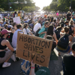Les professionnels de l'avortement en Floride se préparent à une crise à l'approche de l'interdiction de l'avortement dans les 6 semaines.