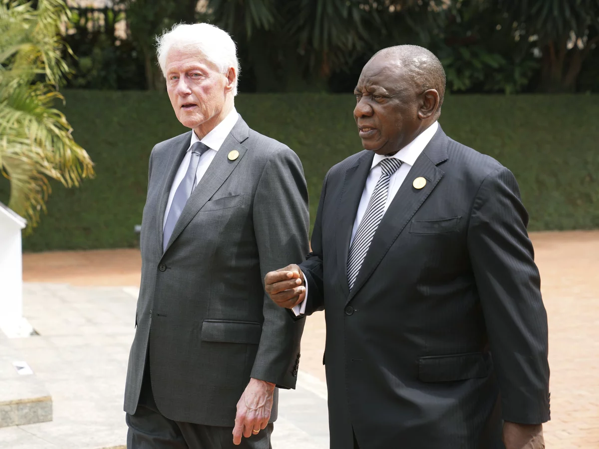 Bill Clinton et d'autres dirigeants se joignent aux Rwandais pour célébrer les 30 ans de leur génocide