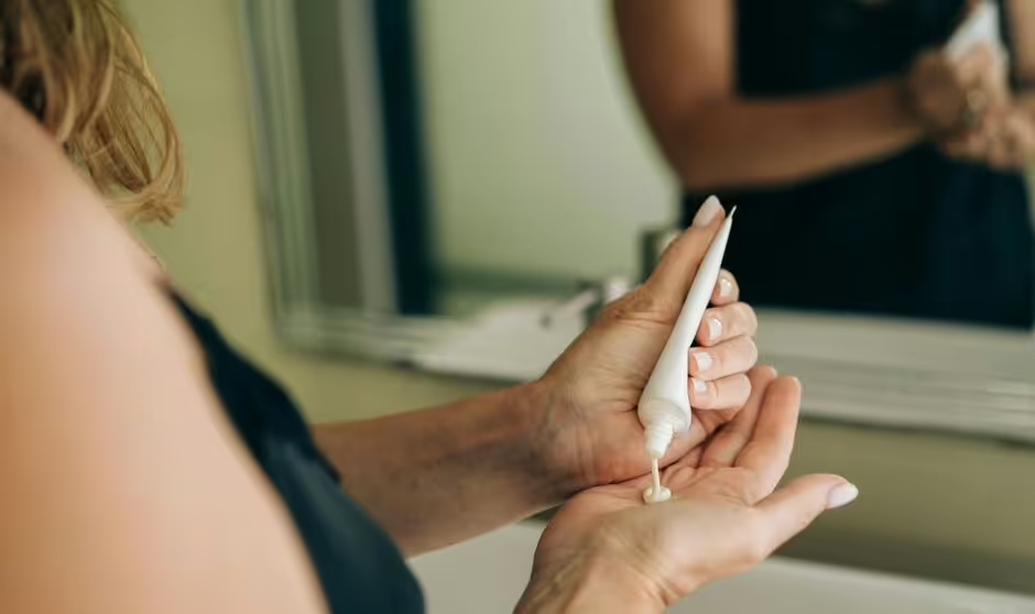 Soins de peau : Trois erreurs à éviter pour paraître plus jeune et "réduire les signes de l'âge" 