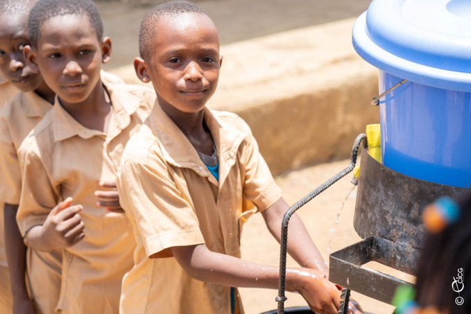 Cantine du Groupe scolaire Abadjin Kouté (Songon) : une contribution exemplaire de la chefferie du village qui soulage 278 rationnaires