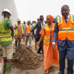 Inondation du tunnel d’Abobo : le ministre Amédé Kouakou appelle les populations à éviter de boucher les systèmes d’évacuation d’eau