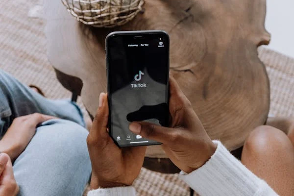 TikTok lance une application photo pour concurrencer Instagram