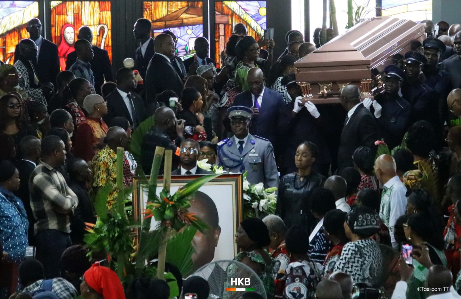 Obsèques Henri Konan Bédié : Messe de requiem à la cathédrale Saint Paul du Plateau avec la présence du Président de la République et son épouse